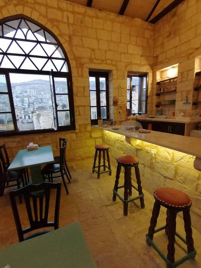 Turquoise Hostel Наблус Екстериор снимка